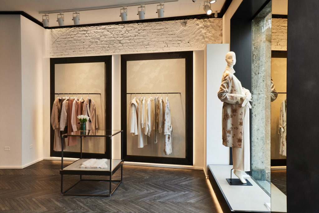 Antonelli Firenze: the new flagship store and SS19 collection in Milan ...